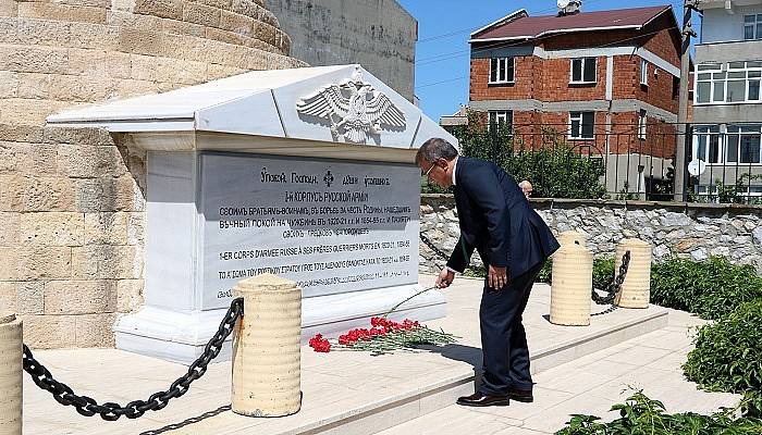 Gurbetteki Beyaz Ruslar, Gelibolu'da Rus Anıtı'nda anıldı