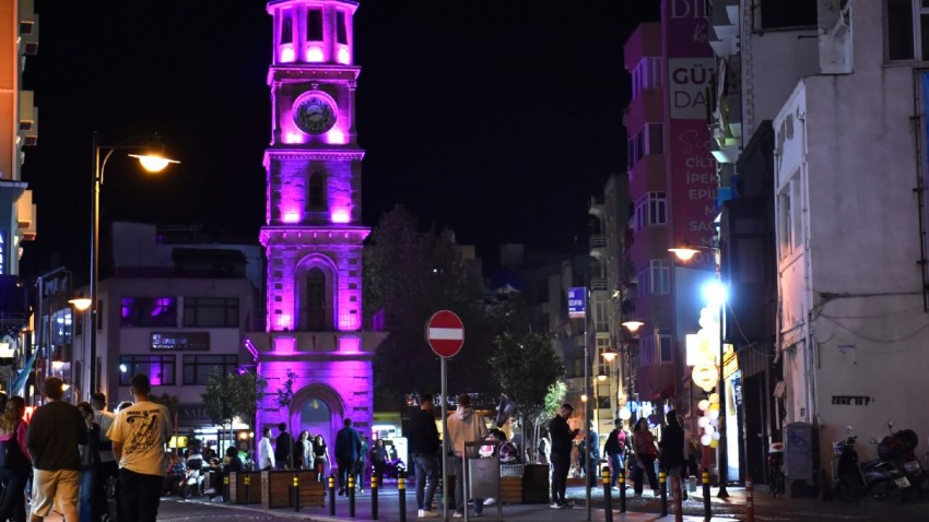 Çanakkale’nin simgelerine ışıkla farkındalık oluşturuldu