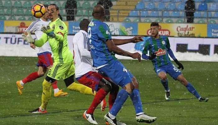  Çaykur Rizespor, Karabükspor'u tek golle geçti