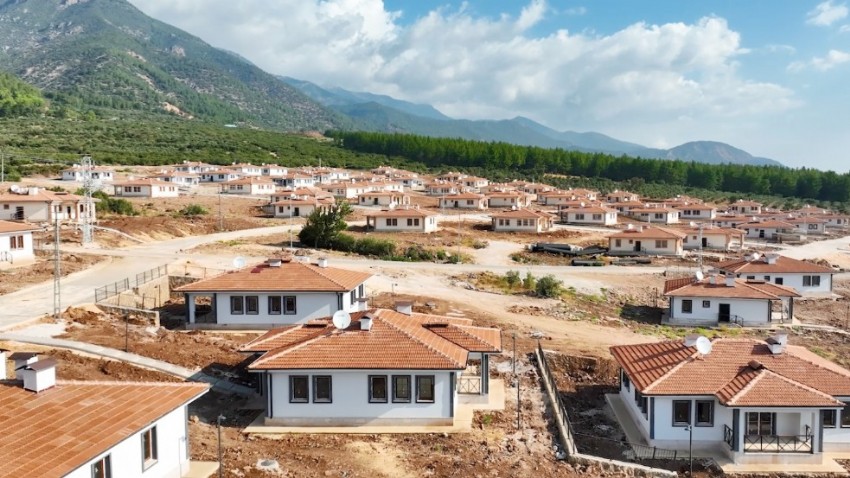 Yıl Sonuna Kadar 30 Bin Köy Evinin Teslim Edilmesi Hedefleniyor