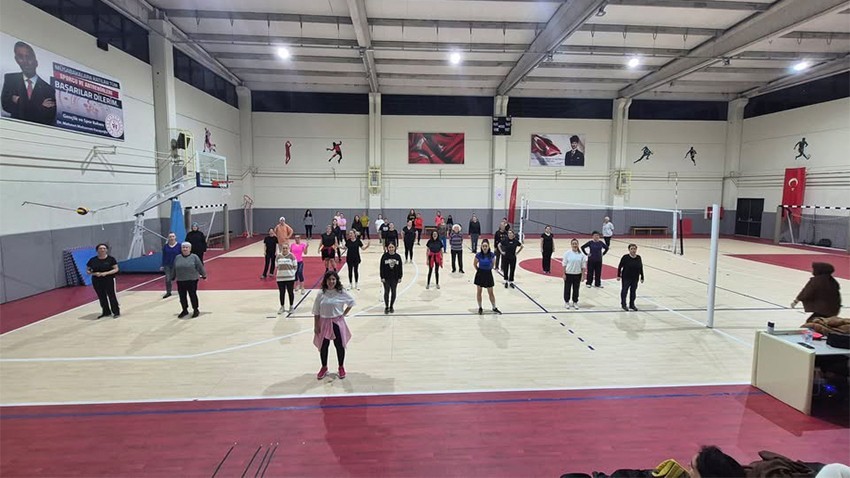 Bozcaada’da “Zumba ile Tanışma” etkinliği büyük ilgi gördü