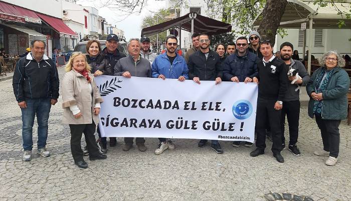 Bozcaadalılar, 23 Nisan'da sigarayı bıraktı