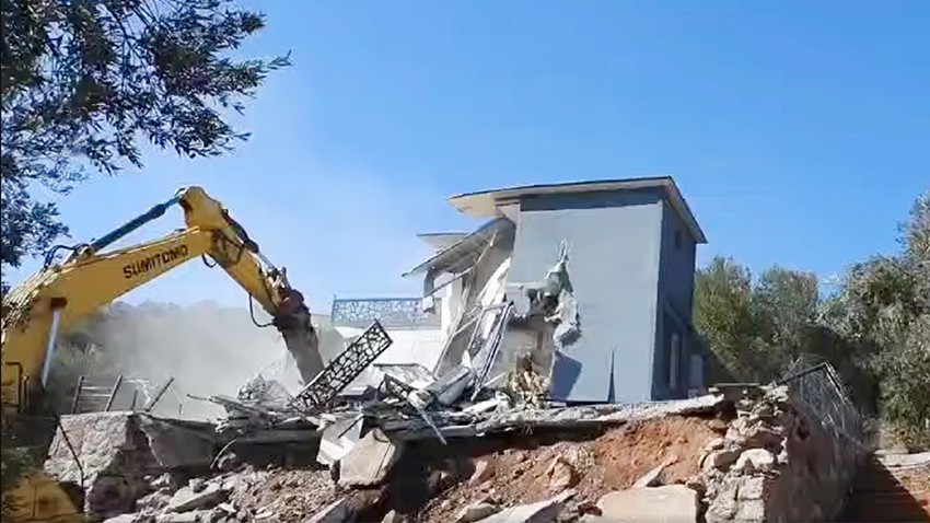 Çanakkale’de kaçak yapılar yıkılıyor 