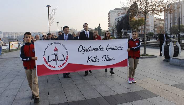 Çanakkale'de Öğretmenler Günü kutlandı