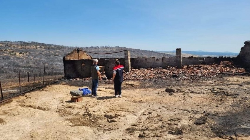 Çanakkale'de Yangından Etkilenen Üreticilere Destek Çalışmaları Sürüyor