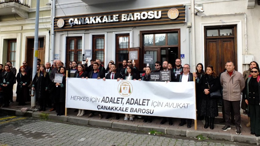 Avukatlar Emeğe Saygı İçin Yürüdü