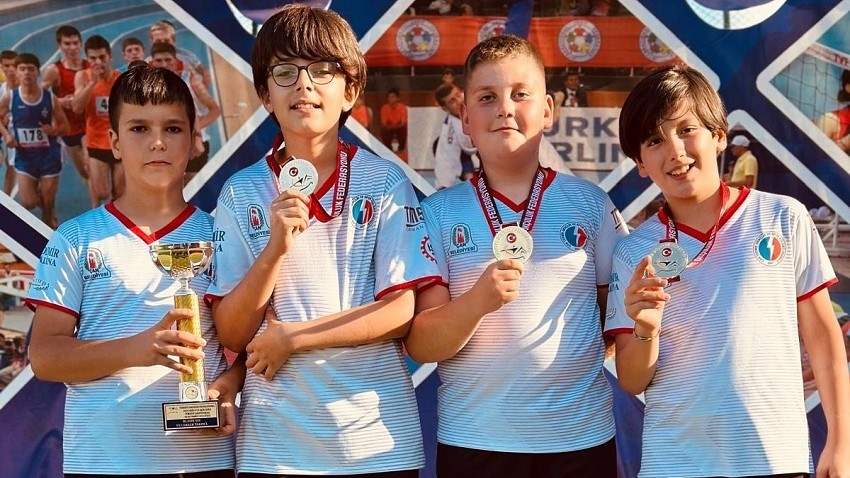 Çan Termik Spor Kulübü 11-12 Yaş Klasik Yay Erkek Takımı Türkiye Şampiyonu!
