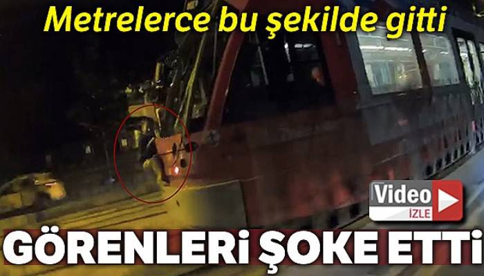 İstanbul'da tramvaya asılan küçük çocuk şoke etti