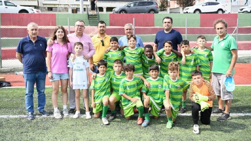 Baki Akkoyun Anısına Kepez’de Düzenlenen Çocuk Futbol Turnuvası İlgi Gördü