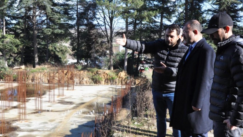 Kaymakam Erdinç Dolu İnşaatı Devam Eden Okulda İncelemelerde Bulundu