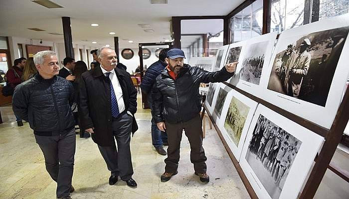 Başkan Gökhan “Atatürk Çanakkale'de” sergisini gezdi