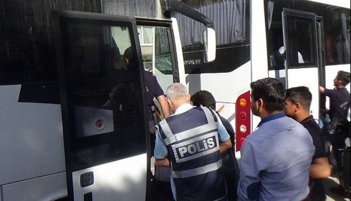 Hatay'da FETÖ'nün 'mahrem imamları'na operasyon: 16 gözaltı