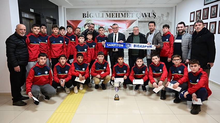 Çanakkale İl Şampiyonu U-14 takımından protokol ziyareti