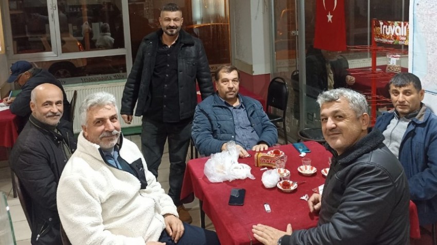 Muhtar Adayı Sezgin Özkan Kapı Kapı Geziyor