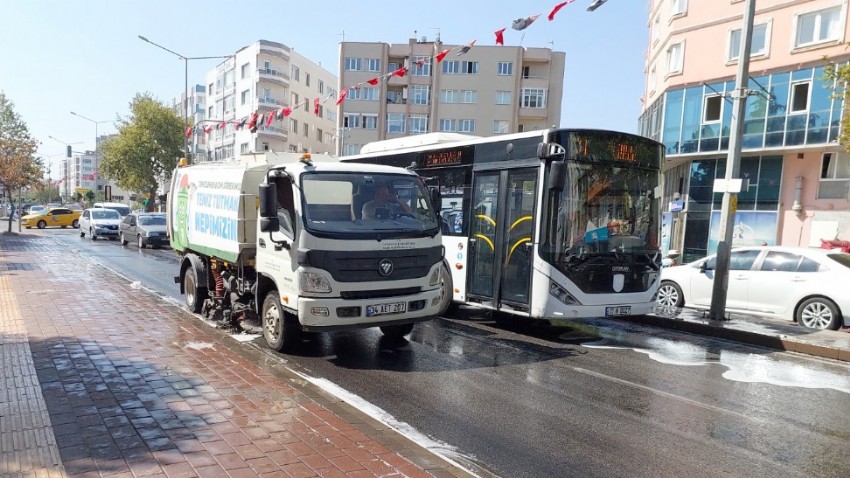 Çanakkale Belediyesi’nden Kent Genelinde Detaylı Temizlik Atağı