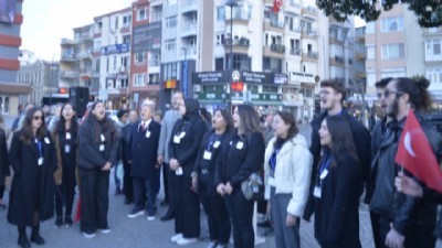 Çanakkale’de Atatürk’e Saygı Yürüyüşü: Binlerce Kişi Ata’sına Sahip Çıktı