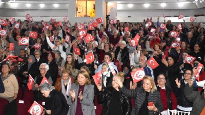 Gelibolu’da “Zamansız Kadınlar” tiyatral konferansı ilgi gördü