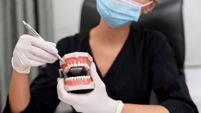 Overbite Nedir? Overbite Tedavisi Nasıl Olur?