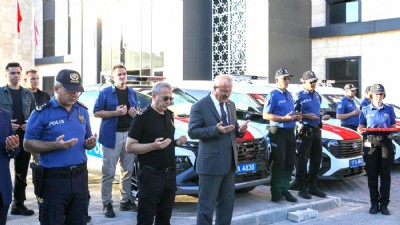 Çanakkale'de 10 yeni polis aracı hizmete başladı