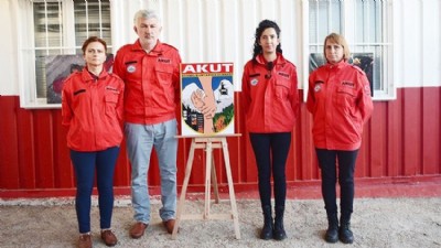 AKUT Çanakkale Ekibi Düzce depreminde hayatını kaybedenleri andı