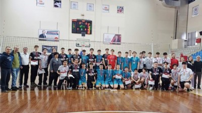 Çanakkale'de Genç Erkekler Voleybol İl Şampiyonası sona erdi