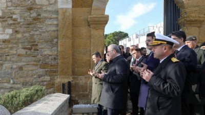 Çanakkale Zaferi ve İtilaf Devletleri'nin Tahliye Yıl Dönümü İçin Şehitlikte Tören Düzenlendi