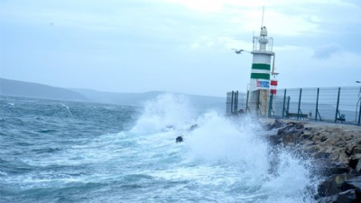 Lodos Çanakkale’de hayatı olumsuz etkiledi